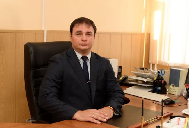 Председателем Новомосковского районного суда назначен Сергей Юрьевич Щегуров