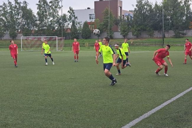 Первый круг первенства Тульской области по футболу среди юношеских команд завершился новомосковским дерби