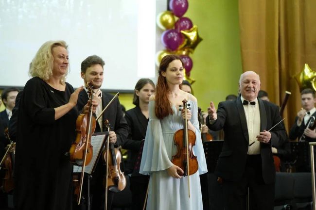 Новомосковский музыкальный колледж им. М.И. Глинки отметил свое 65-летие