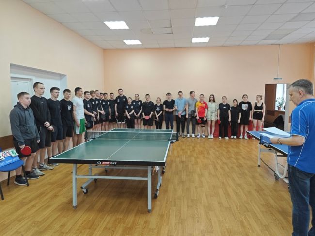 В Новомосковске прошло лично-командное первенство города по настольному теннису