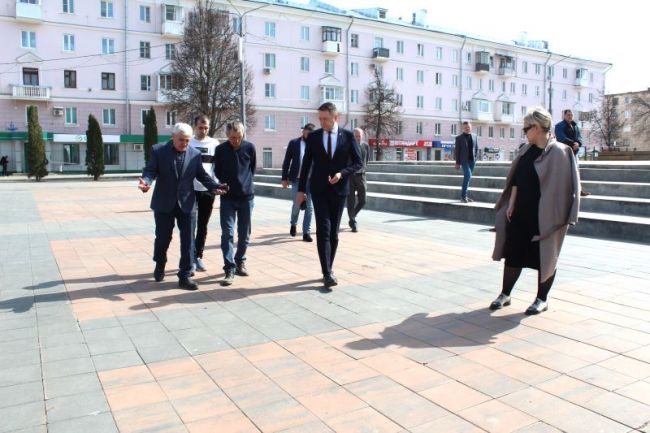 В Новомосковске проверили, как выглядят сегодня обновленные общественные пространства