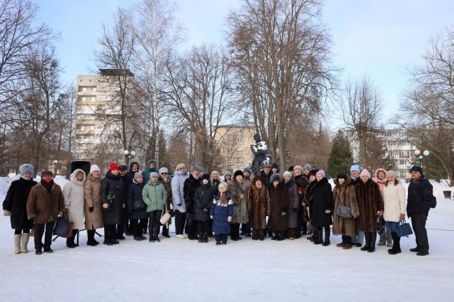 В Новомосковске почтили память Александра Сергеевича Пушкина