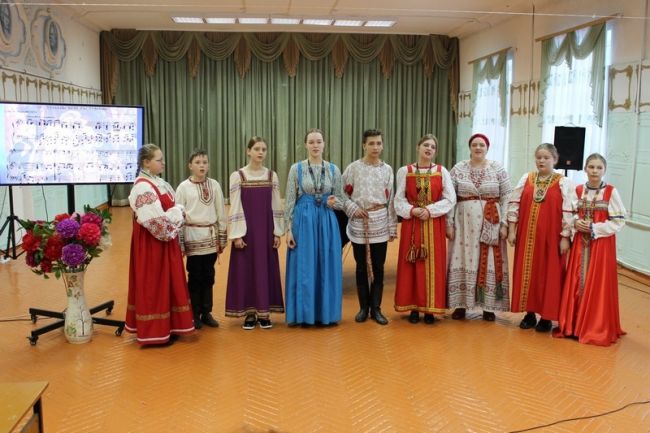 В Детской школе искусств состоялся концерт «Русской песни хрустальный перезвон»