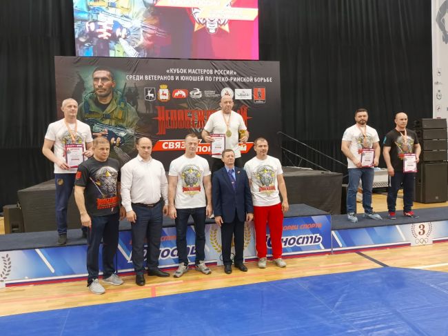 Новомосковский тренер по греко-римской борьбе стал призером российских соревнований
