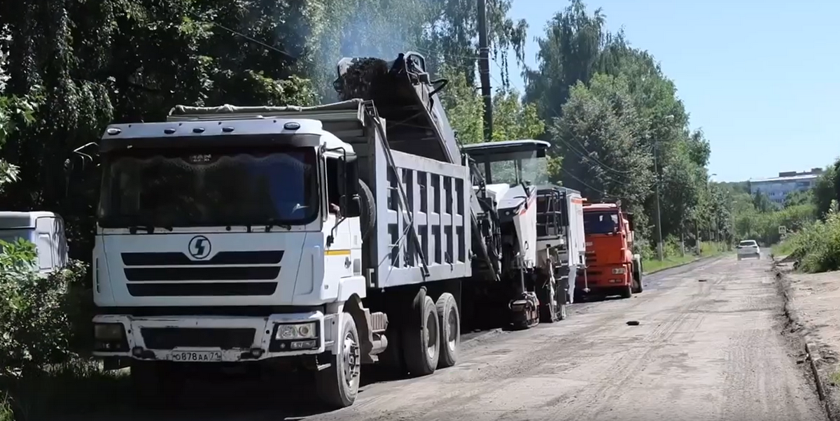 В Новомосковске продолжается ремонт дорог