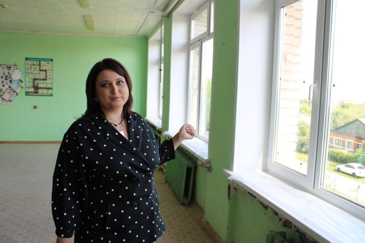 В Гремячевском центре образования по программе «Народный бюджет» поменяли оконные блоки