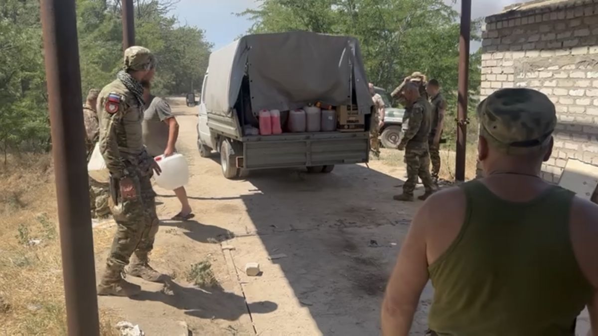 По поручению Дмитрия Миляева тульским военнослужащим передали очередную партию помощи в зону СВО