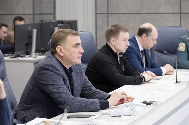 Под руководством Алексея Дюмина работает штаб по обеспечению безопасности в праздничные дни