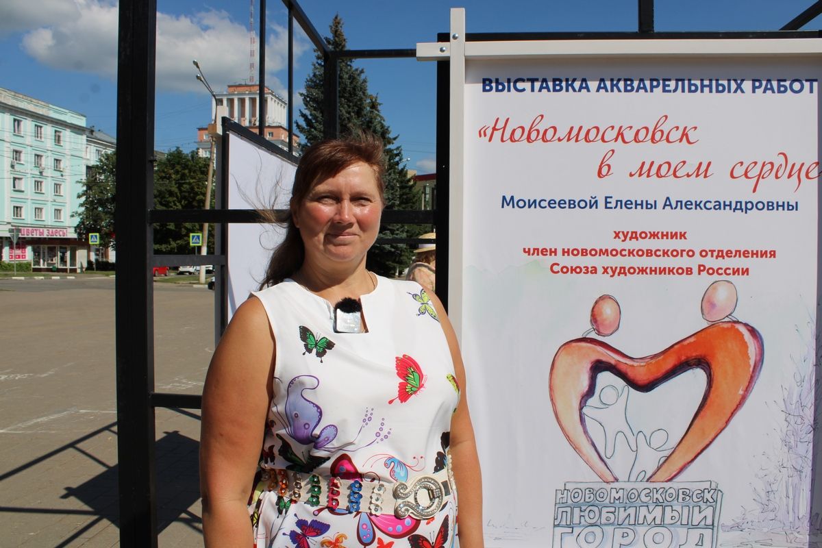 На «кубах», установленных на пересечении улиц Московская и Комсомольская, обновилась экспозиция