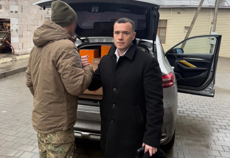 Евгений Смолянинов передал дополнительную помощь участникам спецоперации Евгений Смолянинов передал дополнительную помощь участникам спецоперации