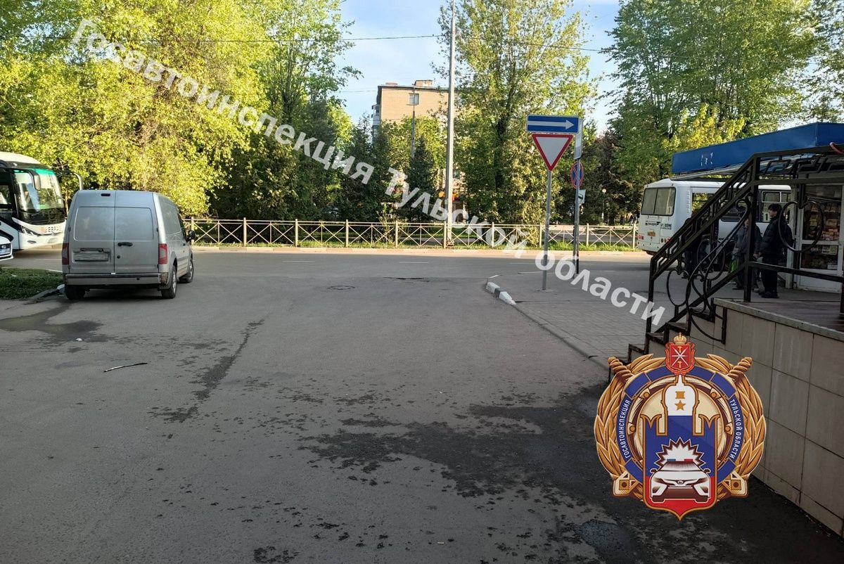В Новомосковске автомобиль сбил пешехода