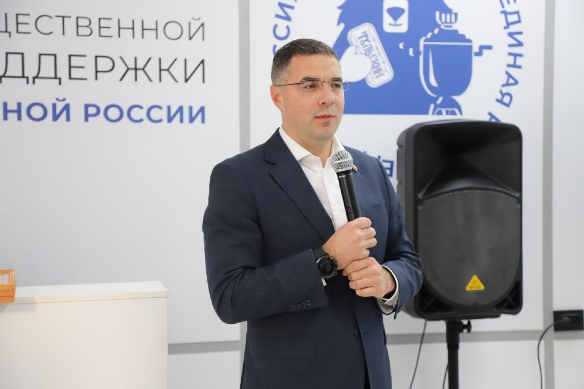 Алексей Эрк: «Мы все сплотились ради помощи нашим бойцам» Алексей Эрк: «Мы все сплотились ради помощи нашим бойцам»