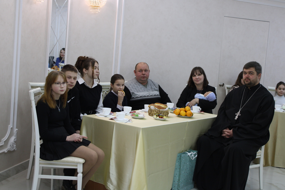 В новомосковском загсе поздравили необычных мам В новомосковском загсе поздравили необычных мам