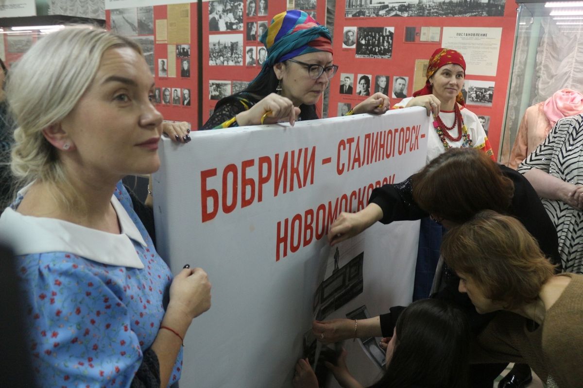 В Новомосковском музее прошла культурно-образовательная акция «Ночь искусств»