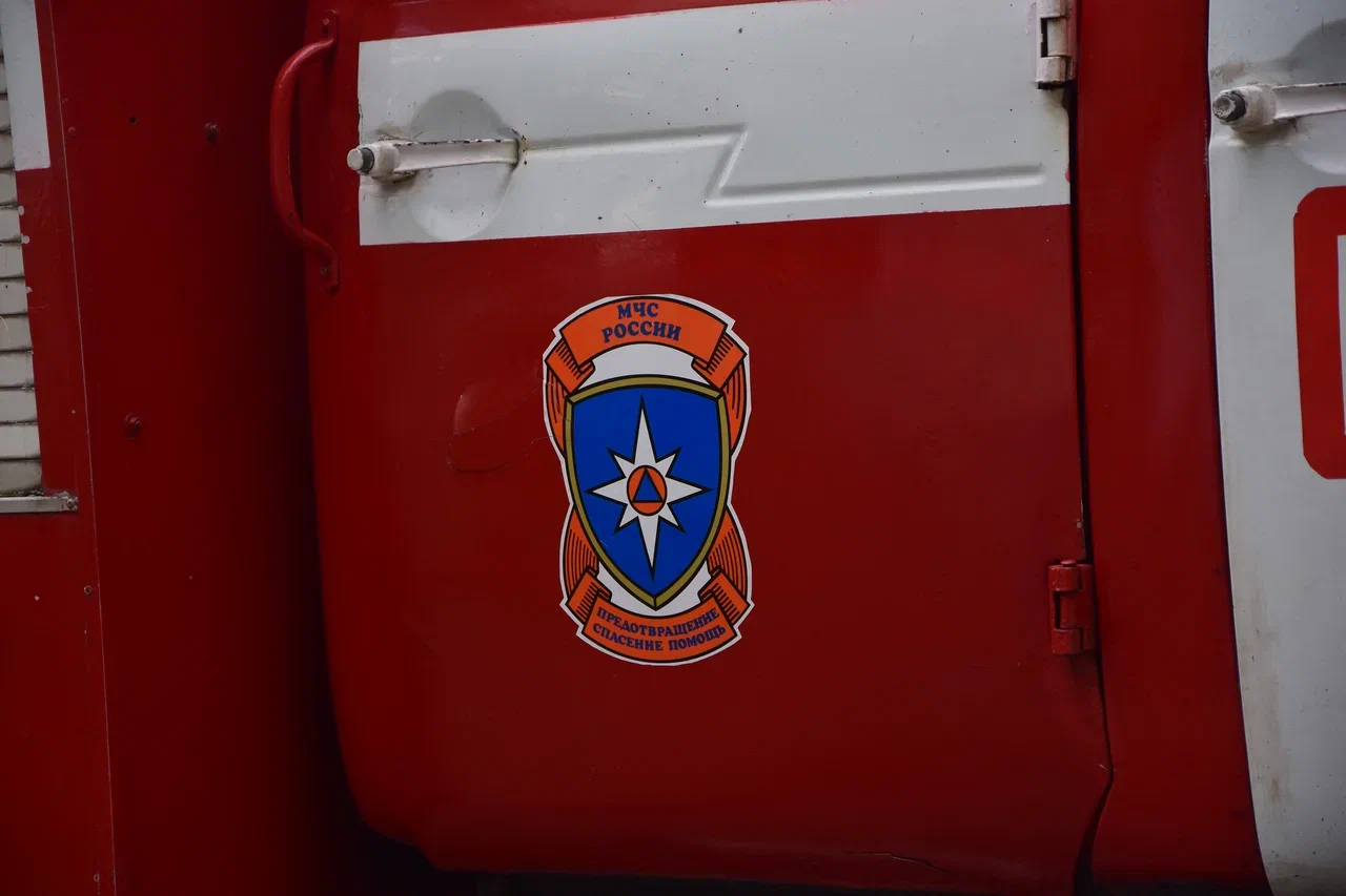 В Новомосковске в одной из квартир загорелись стиральная и сушильная машины В Новомосковске в одной из квартир загорелись стиральная и сушильная машины