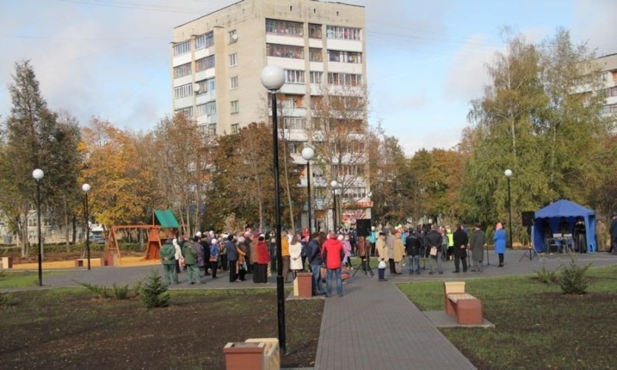 Скверу имени Генерала Белова в Новомосковске сегодня исполняется 10 лет