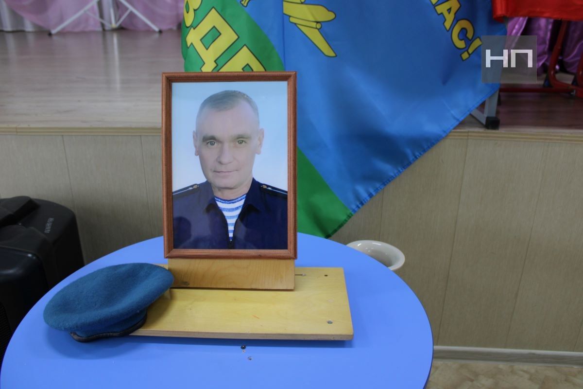 В Центре образования № 23 торжественно открыли «Парту героя» В Центре образования № 23 торжественно открыли «Парту героя»
