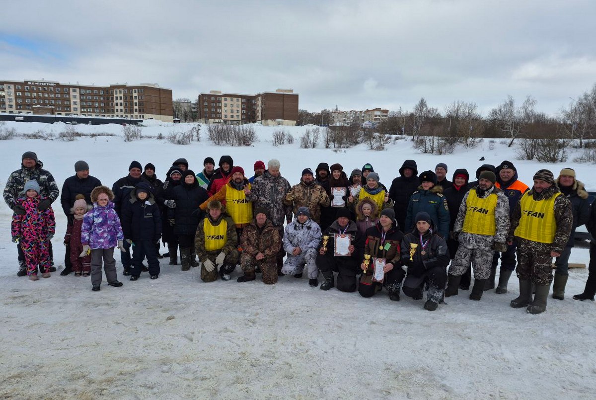 В Новомосковске прошли традиционные соревнования по спортивной ловле на мормышку со льда В Новомосковске прошли традиционные соревнования по спортивной ловле на мормышку со льда