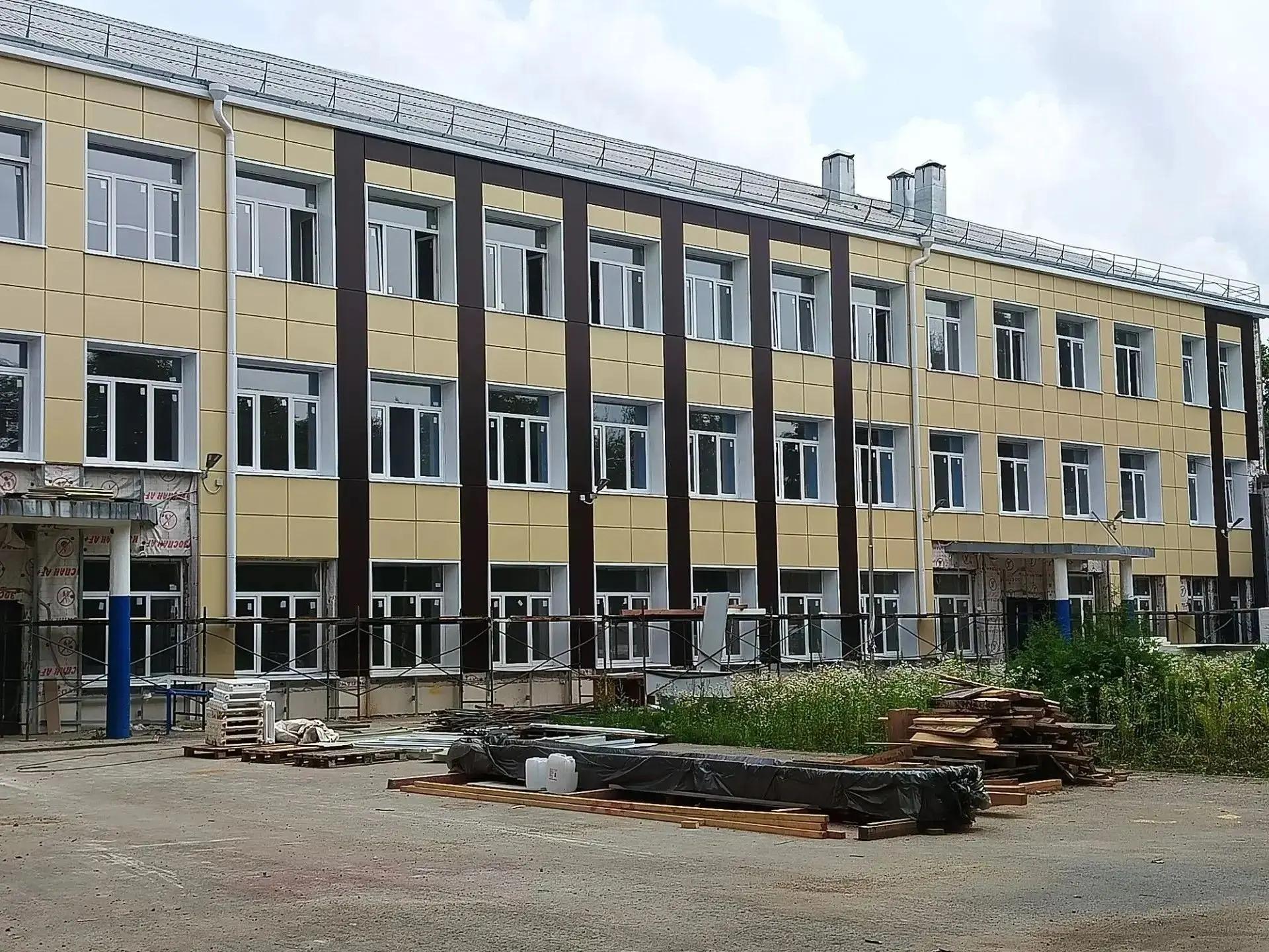 В Тульской области продолжается капитальный ремонт объектов сферы образования и детского отдыха
