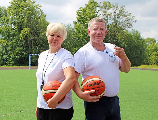 Физкульт-привет жителям Одоевского района передает спортивная семья Акулиных