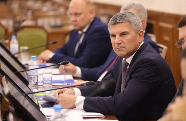 Игорь Маковский доложил Министру энергетики о повышении надежности электроснабжения в приграничье