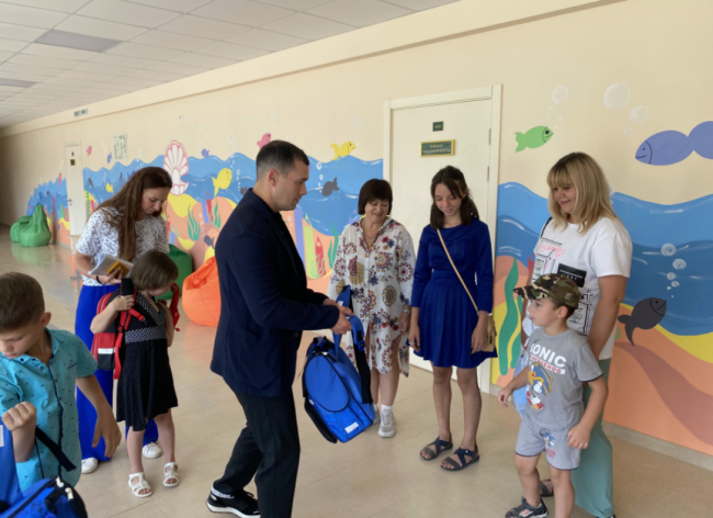 Николай Воробьев: Помощь в старте учебного года – наш общий вклад в будущее новых территорий