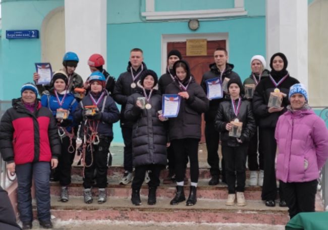Одоевские школьники в тройке победителей соревнований по лыжному туризму