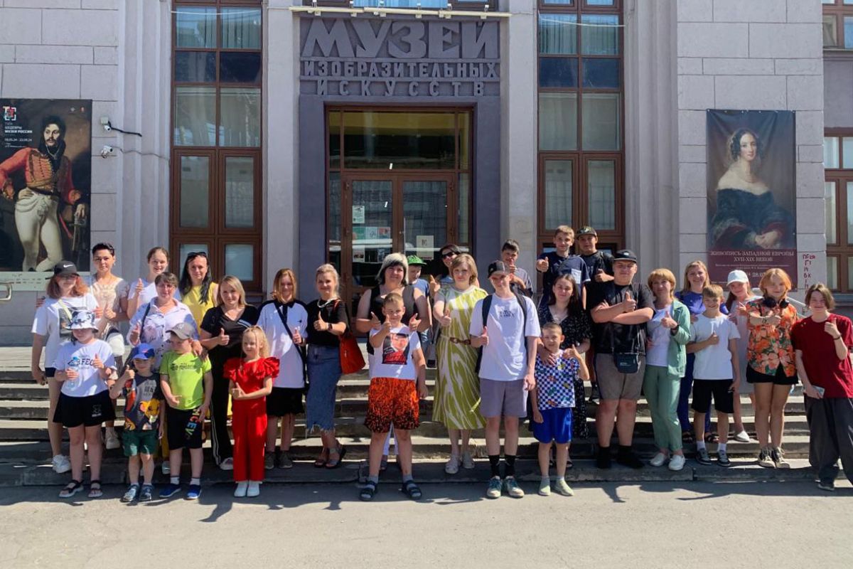 По поручению Дмитрия Миляева для детей участников СВО организованы бесплатные автобусные туры