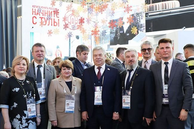 Депутаты Тульской области облдумы приняли участие в дне региона на выставке «Россия»