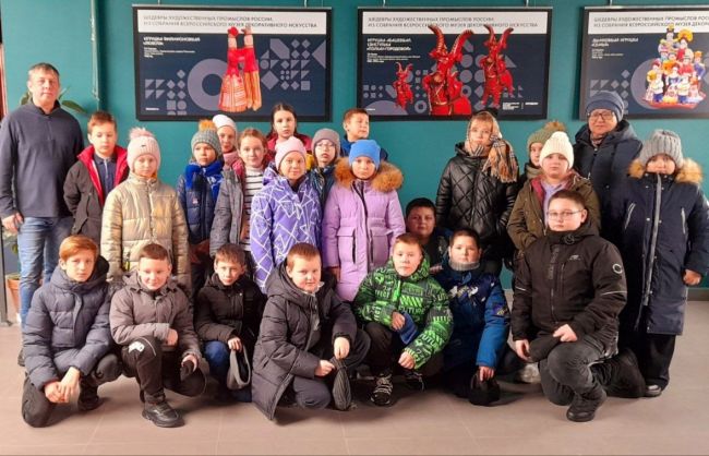 Одоевские школьники познакомились с шедеврами художественных промыслов России