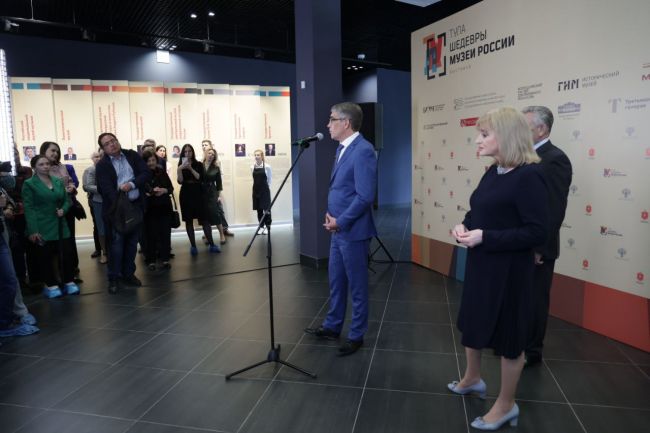 Выставка шедевров ведущих федеральных музеев открылась в  тульском Фонде искусств