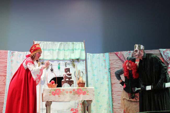Одоевский народный театр показал сказку для детей и взрослых