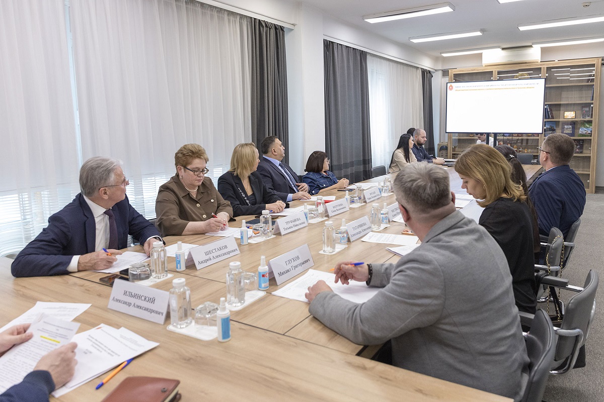 Развитие малого и среднего предпринимательства осудили в Правительстве Тульской области Развитие малого и среднего предпринимательства осудили в Правительстве Тульской области