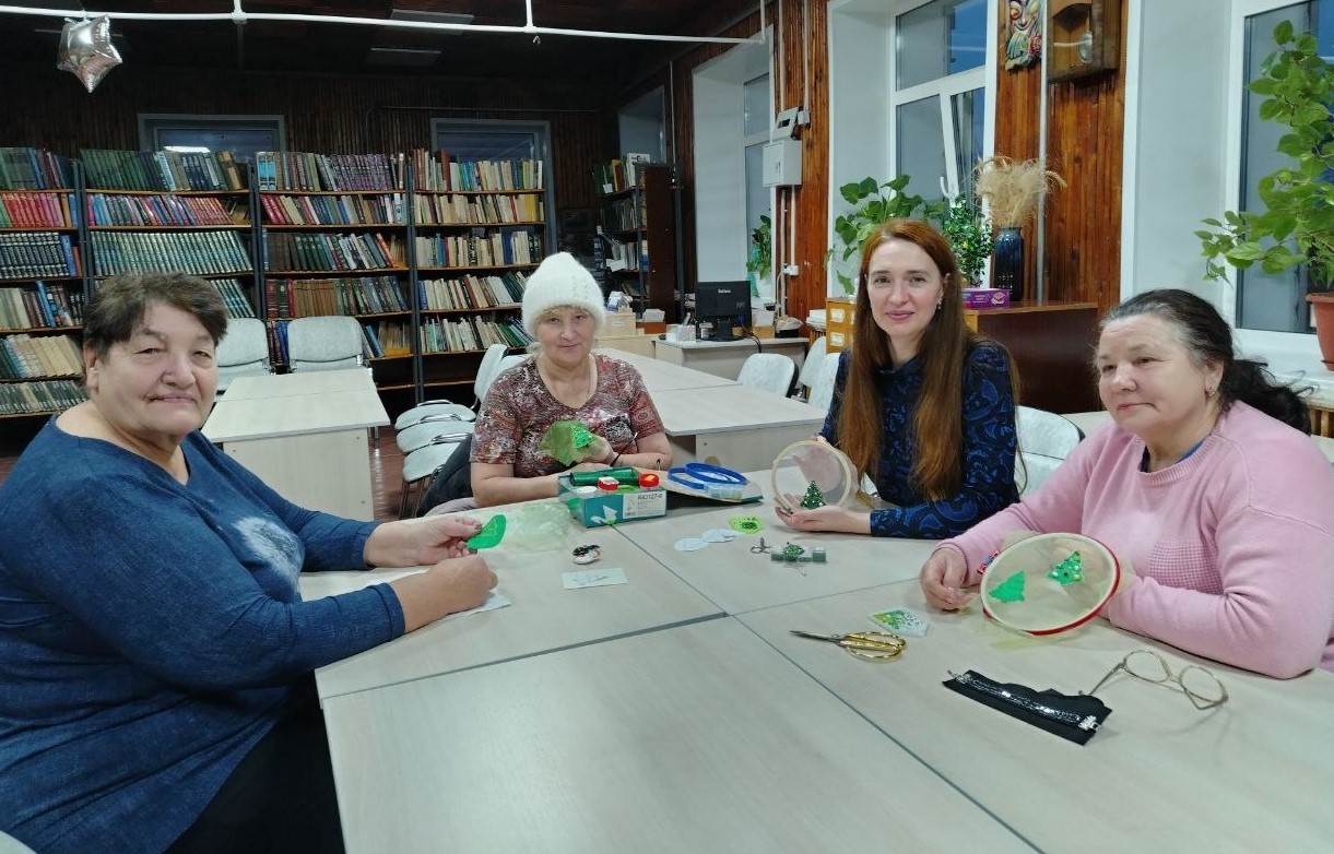 «Волшебная иголочка» делает новогодние игрушки «Волшебная иголочка» делает новогодние игрушки