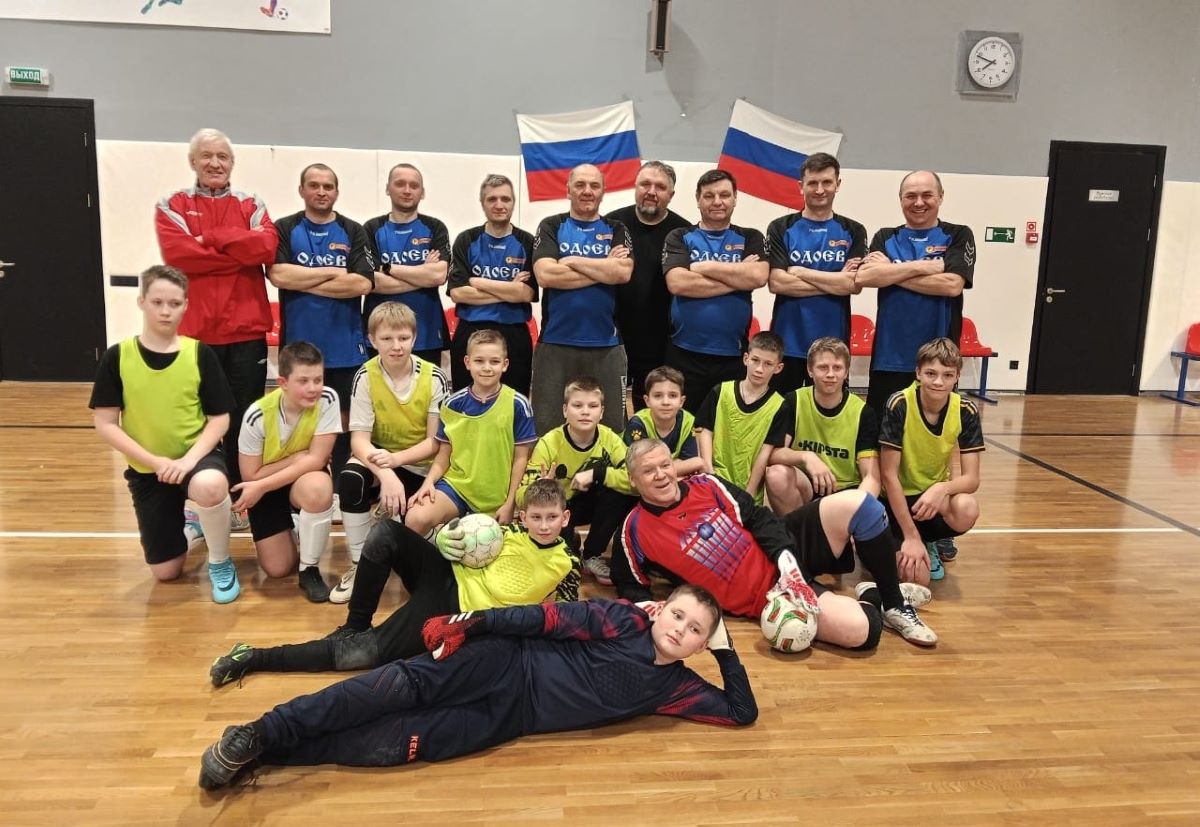 В Одоеве прошла встреча с ветеранами футбола В Одоеве прошла встреча с ветеранами футбола