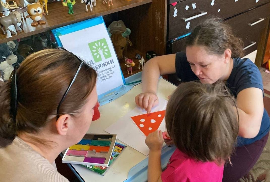 В Одоеве работает выездная служба ранней помощи детям и их семьям Домашний консультант