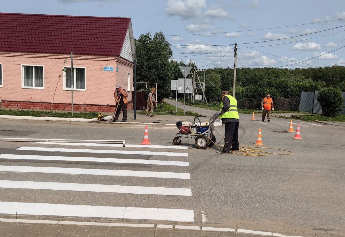 В Одоеве делают «зебру» ярче