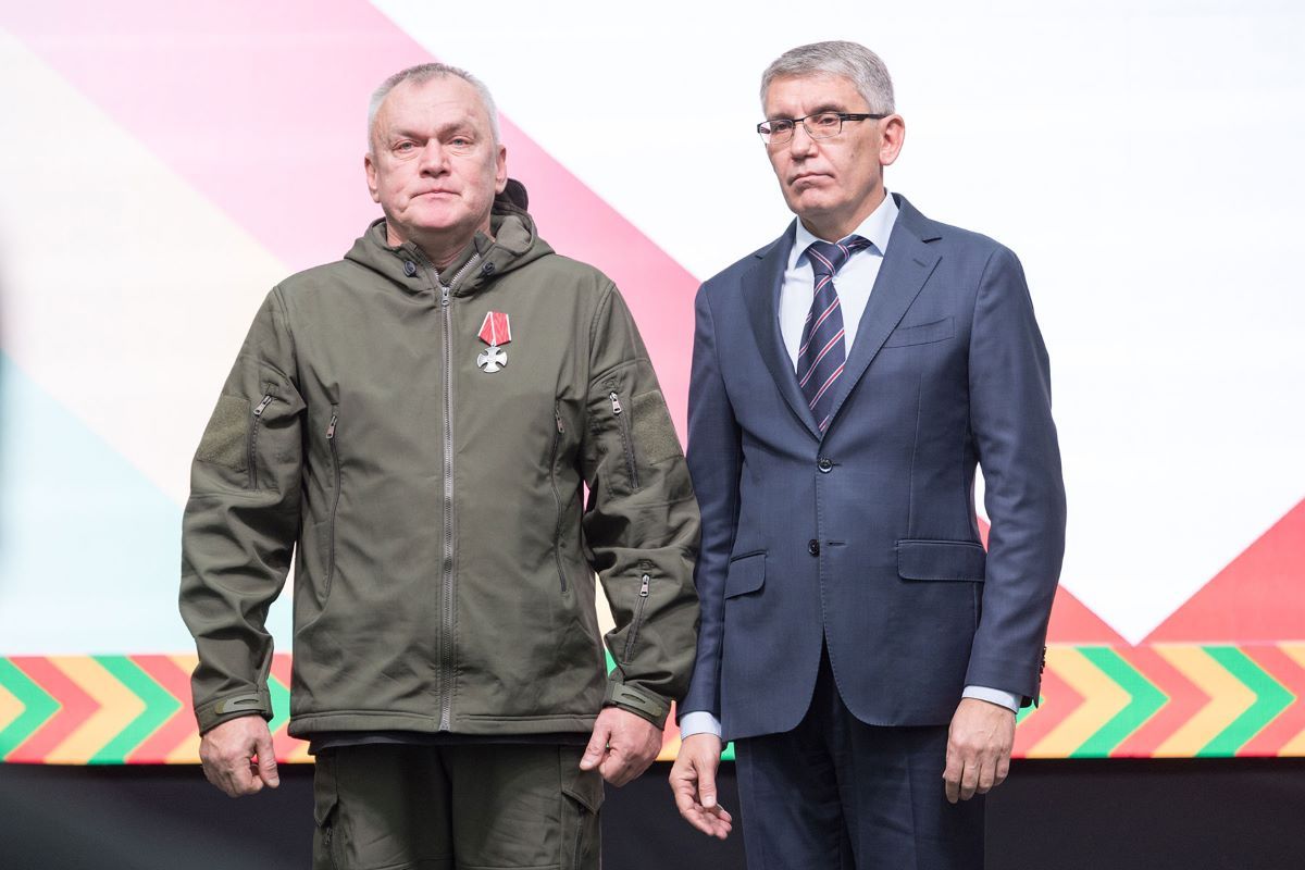 0111256aepa0zi010gr5dmzjd6uh7xmlo12ua9i_1