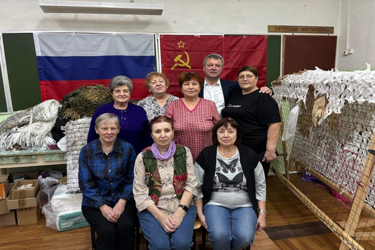 Депутат Тульской облдумы встретился с волонтерами, помогающими бойцам СВО Депутат Тульской облдумы встретился с волонтерами, помогающими бойцам СВО