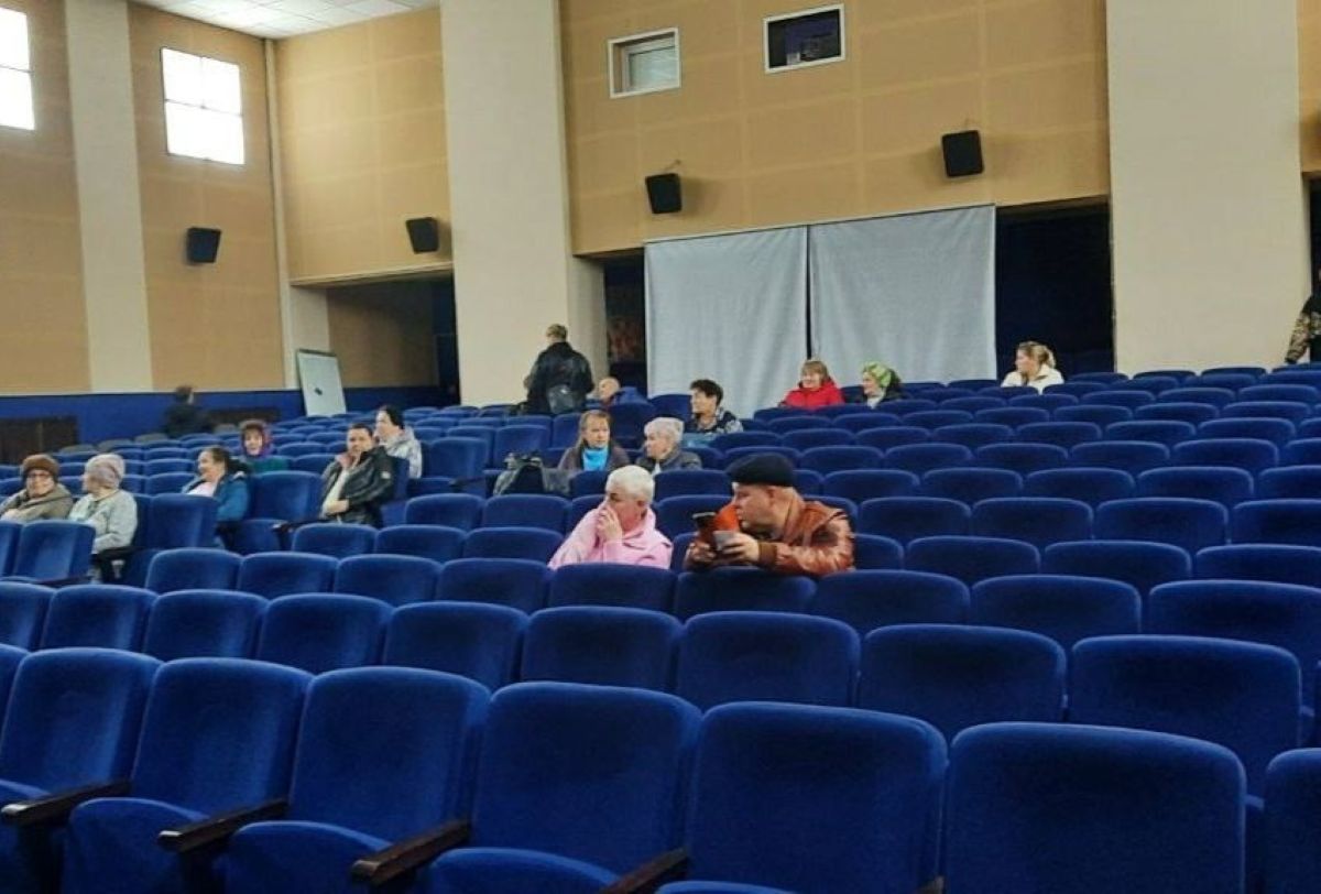 В Одоеве состоялся патриотический киновечер «Юбилею Победы посвящается» В Одоеве состоялся патриотический киновечер «Юбилею Победы посвящается»