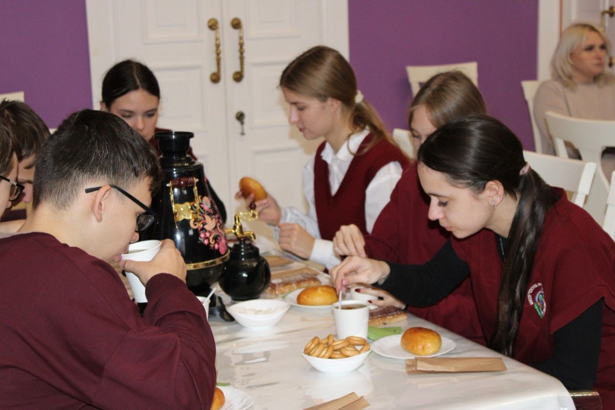 Одоевские школьники стали участниками развлекательной программы «Закрома»