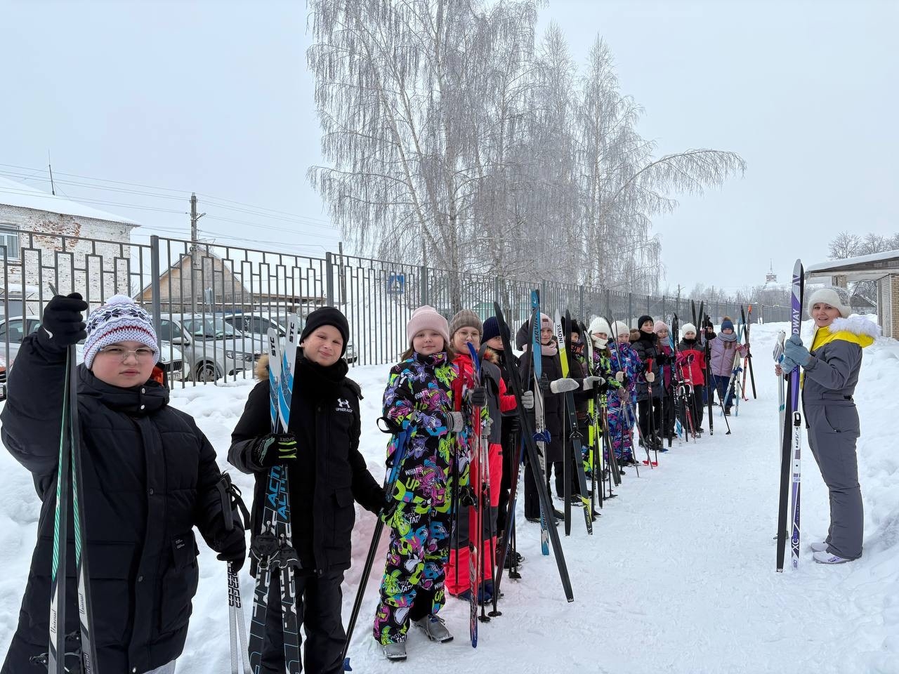 Одоевские школьники осваивают лыжную подготовку Одоевские школьники осваивают лыжную подготовку