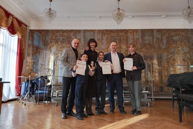 Музыканты Плавска зарабатывают награды и профессиональный опыт