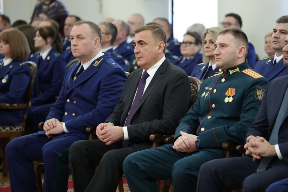 Михаил Мишустин вручил премии Правительства за 2023 год в области СМИ