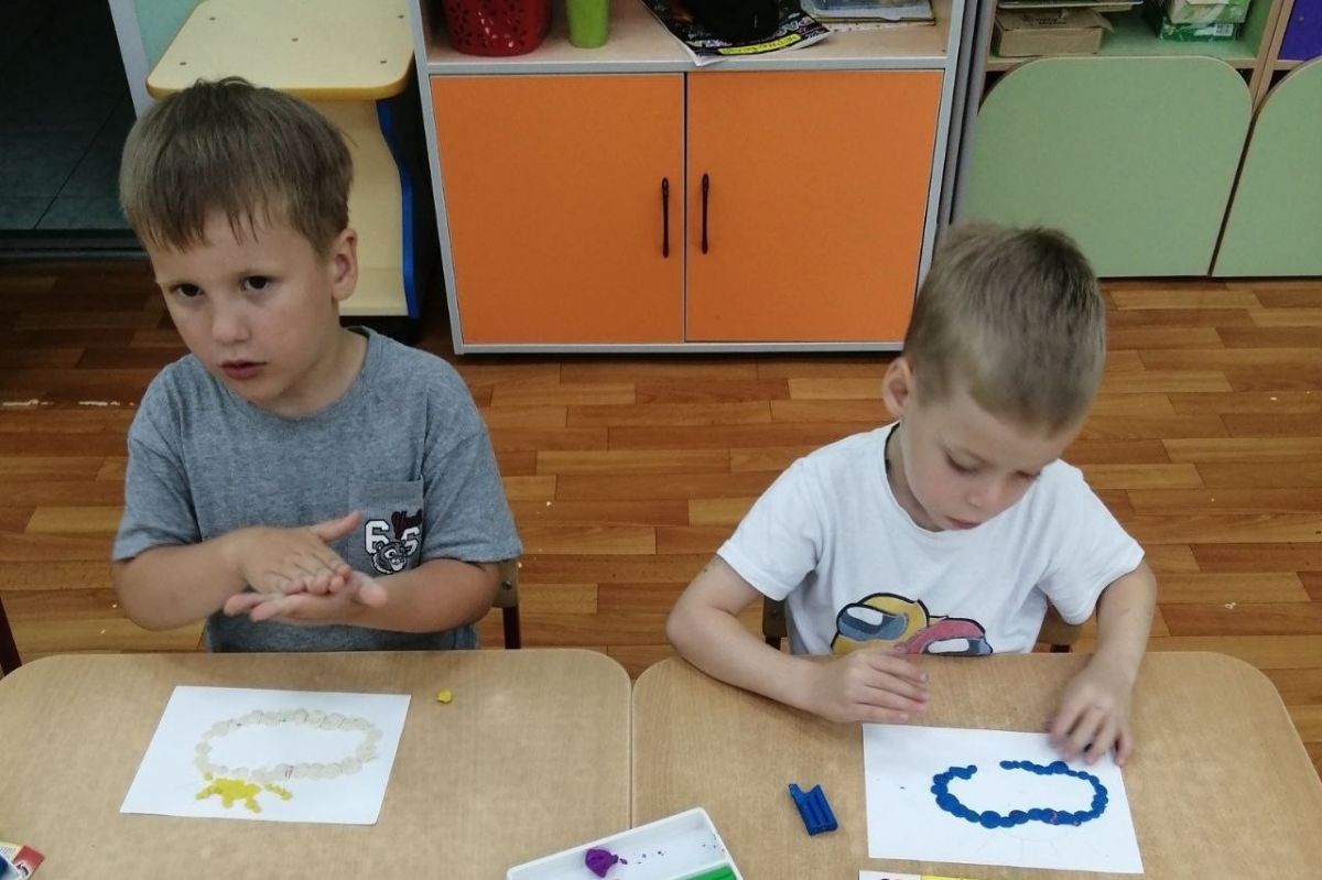 Пасмурные дни для юных плавчан – не повод для скуки!