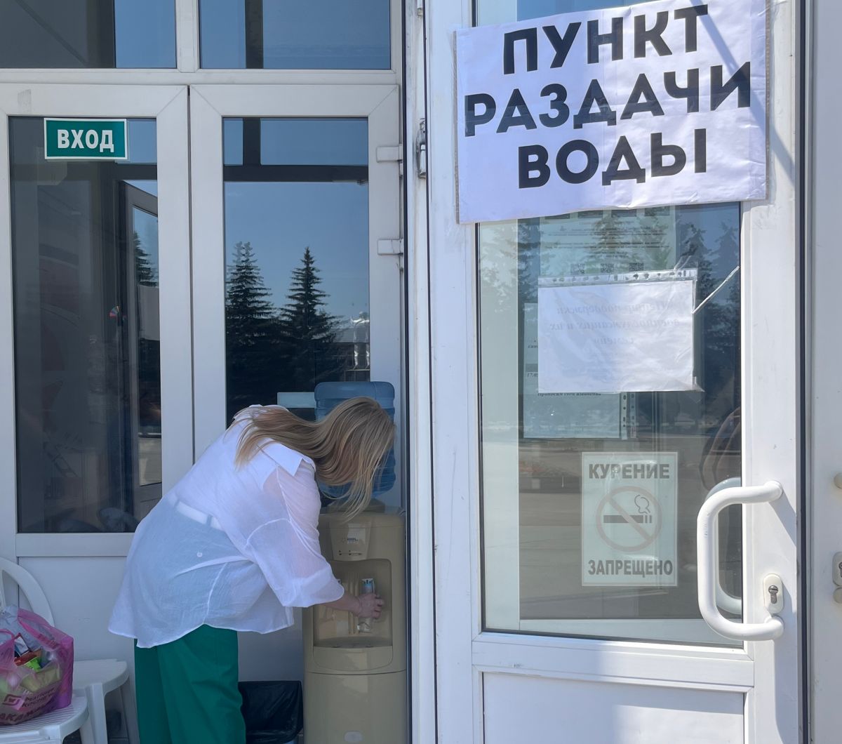 Плавчанам предоставляют бесплатную питьевую воду в период аномальной жары Плавчанам предоставляют бесплатную питьевую воду в период аномальной жары