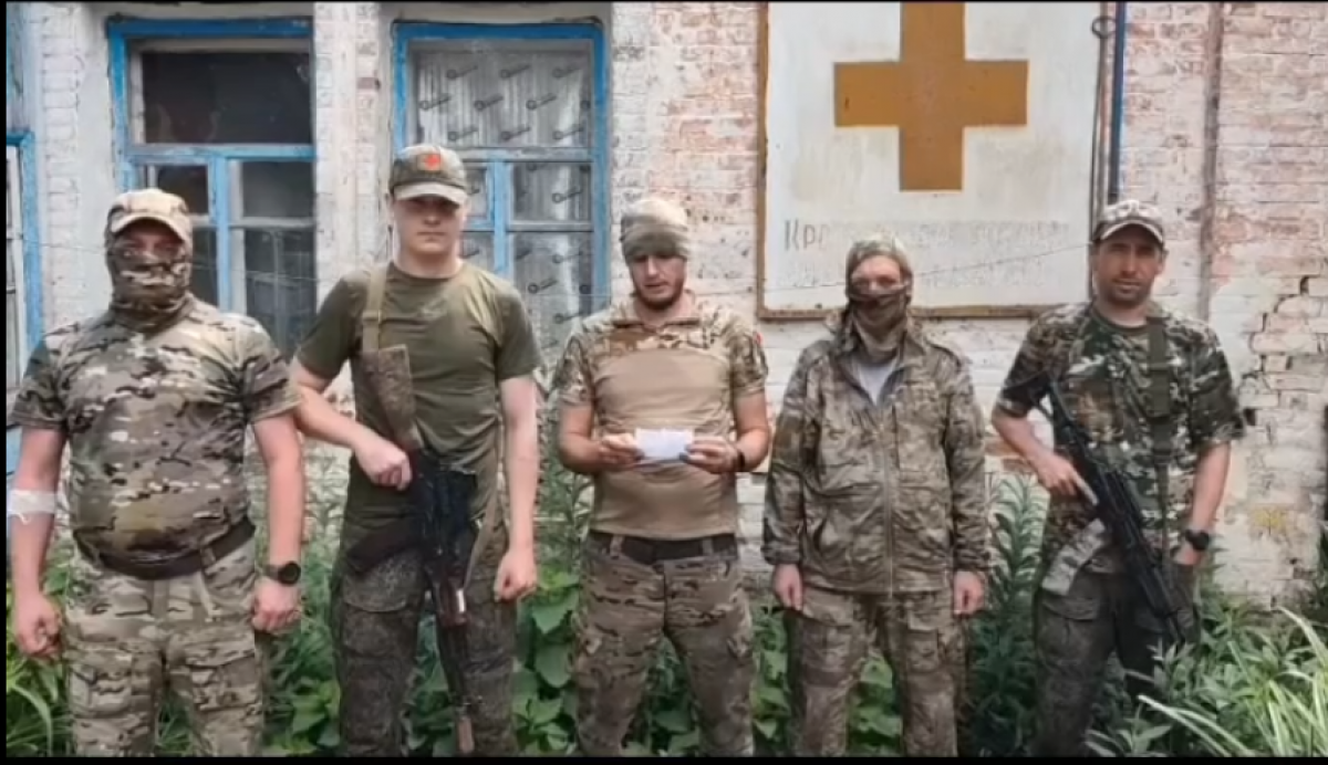 Военные медики поблагодарили плавчан