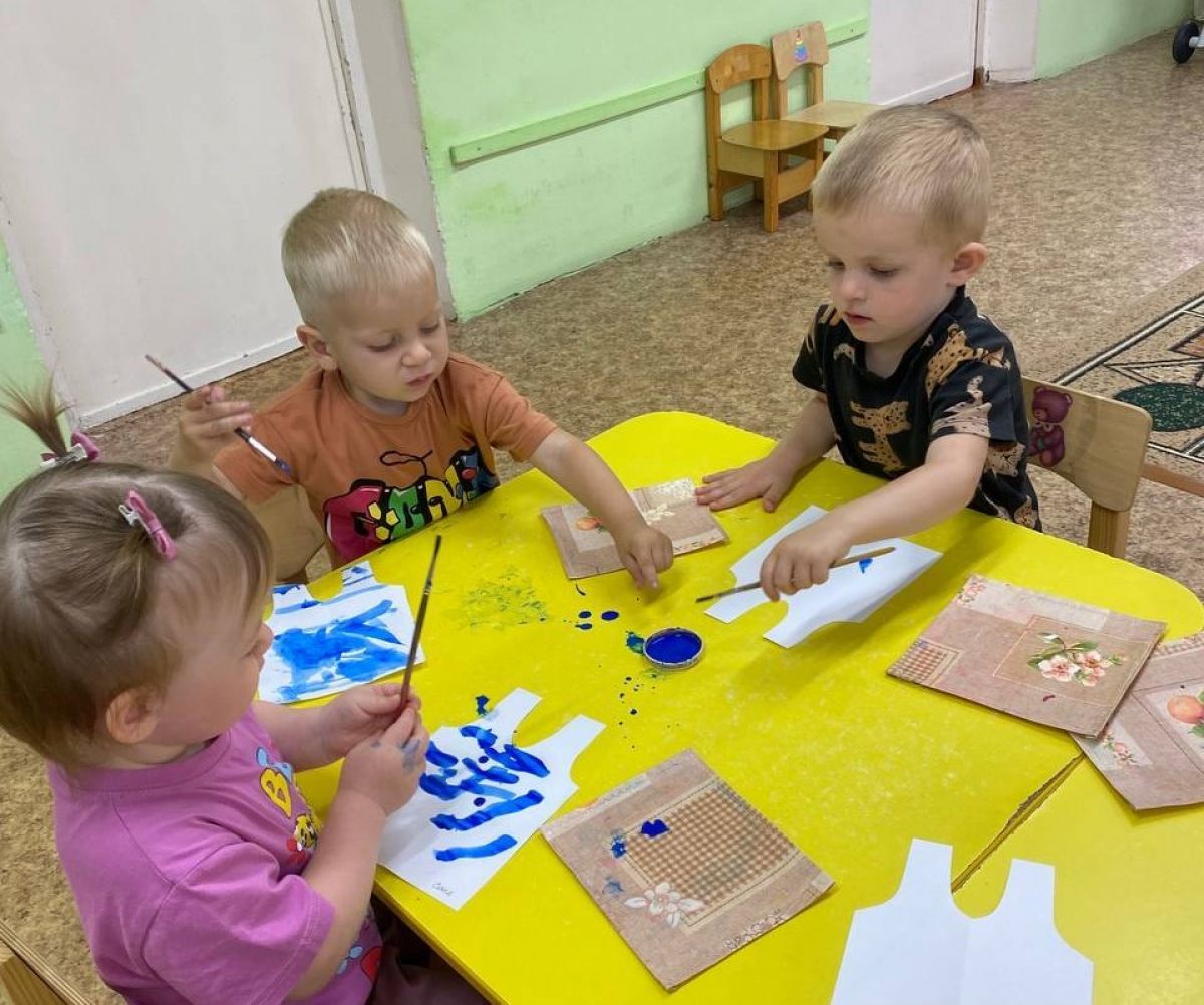 Плавские малыши отметили День рождения русской тельняшки