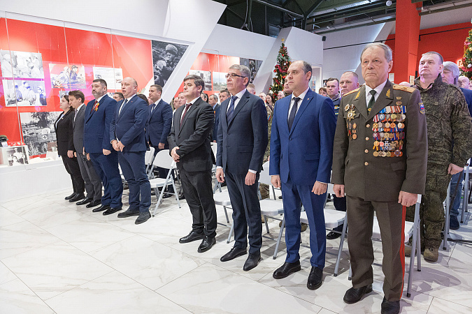 Дмитрий Миляев на награждении ко Дню Героев Отечества: «Действуя вместе, мы укрепляем единство нашего народа и могущество страны» Дмитрий Миляев на награждении ко Дню Героев Отечества: «Действуя вместе, мы укрепляем единство нашего народа и могущество страны»