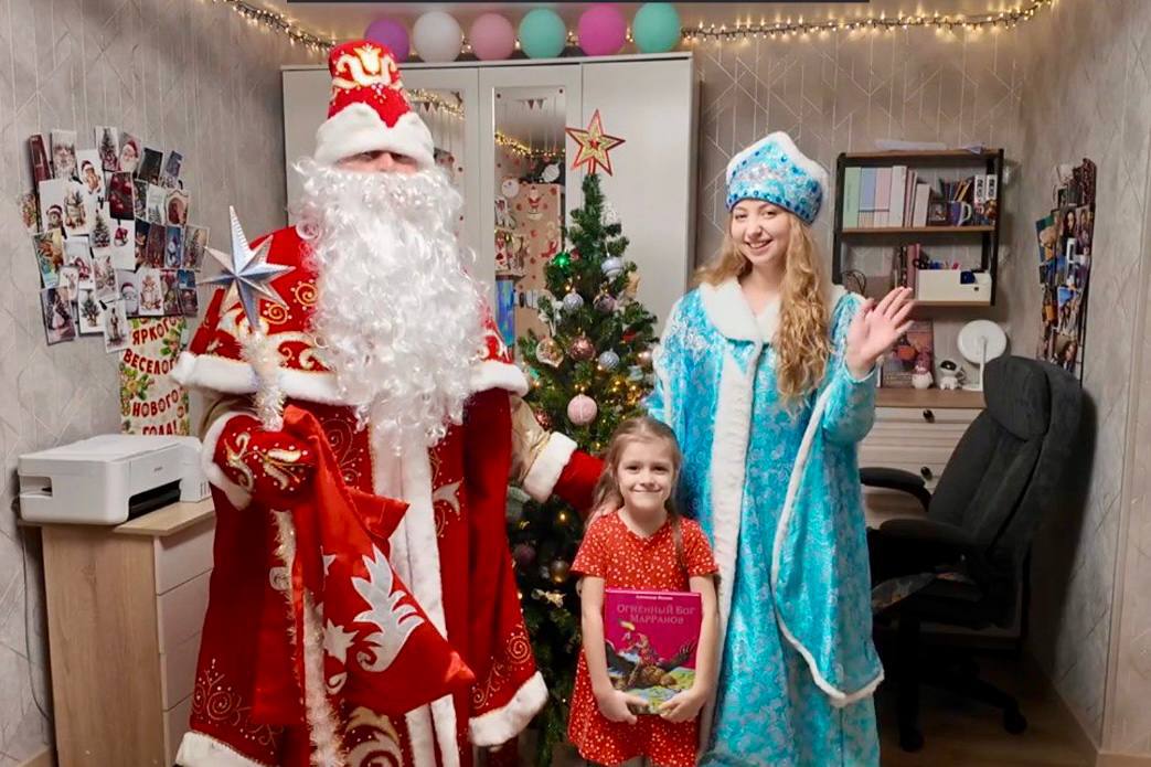 По желанию юной жительницы Мариуполя Дмитрий Миляев  впередал  ей подарок